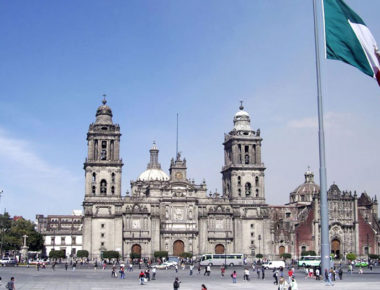 Continúa avance de obras en el Zócalo, hace 60 años no era rehabilitado