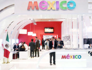 Chihuahua, Querétaro y Nuevo León representan a México en feria aeroespacial mundial