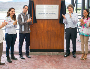 Gobernador y Secretario de Turismo Federal entregan avance de Obra en Jalpan de Serra