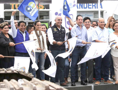 Arranca Marcos Aguilar Vega construcción de Paseo Santiago