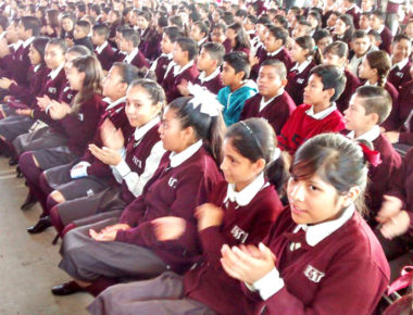 Querétaro pone en marcha sistema de alarma, alerta y protección escolar en 80 planteles