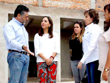 Supervisa Tere García de Aguilar construcción del Centro de Día Meni