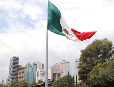 Autoridades estadounidenses debatirán negociación para destino de Dreamers