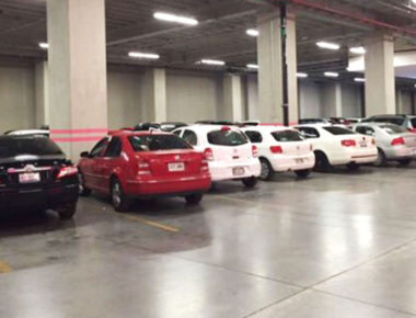 Autoridades municipales sancionarán a quienes no otorguen dos horas gratis de estacionamiento