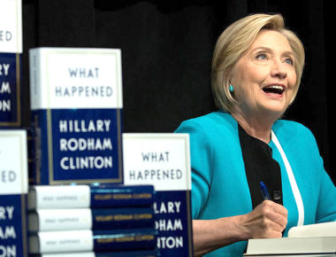 Hillary reparte culpas en libro; Casa Blanca lo considera un ataque contra Trump