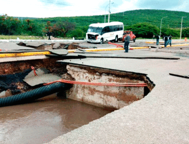 Que responsables paguen por mal obra en vialidad: FDS