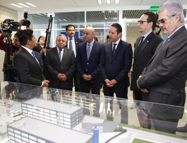 «Generar oportunidad de estudios para los jóvenes, prioridad de mi gobierno»: Francisco Domínguez