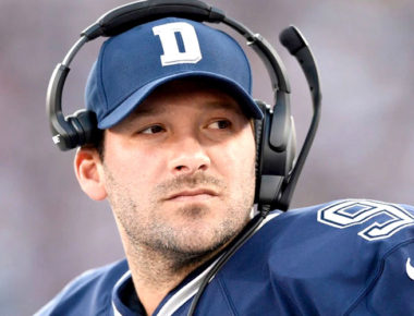 Cowboys brindan pequeño homenaje a Tony Romo