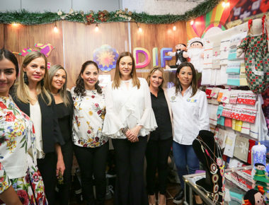Inaugura DIF estatal Bazar Navideño 2017