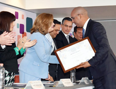 Otorga INAI Premio a la Innovación en Transparencia 2017 a Municipio de Querétaro
