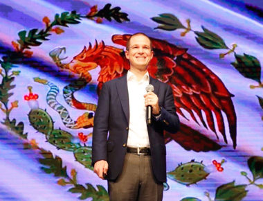 Arrancan a media noche precampañas electorales rumbo a la presidencia de México