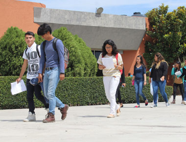 Abre UTEQ nuevo ciclo escolar con más de 6 mil alumnos