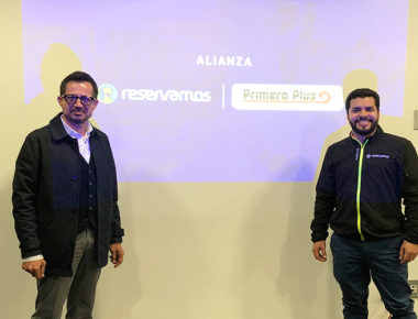 Firman empresas alianza para impulso de la transportación