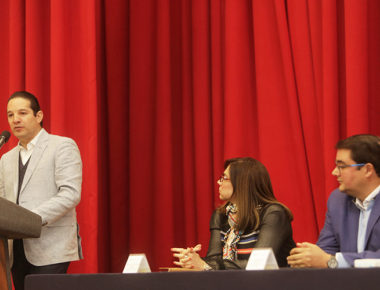 Presenta Francisco Domínguez proyecto “Puente de la Historia”