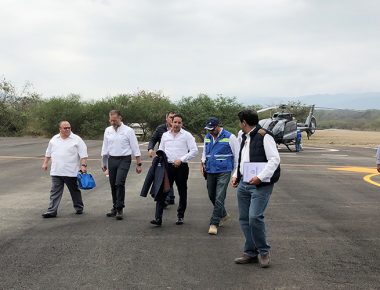 En gira por la Sierra el Gobernador inauguró pista del Aeródromo en Jalpan