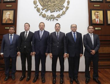 Gobernador presenta cambios en gabinete tras salida de funcionarios a elecciones