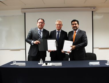 Universidad Aeronáutica y ST firman convenio de capacitación