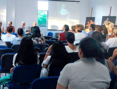 La FCPS recibe acervo bibliográfico del Fondo Bassols Batalla