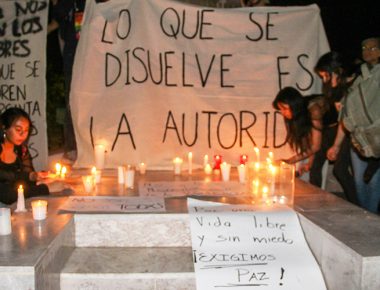 Se manifiestan universitarios contra la violencia a estudiantes en el país