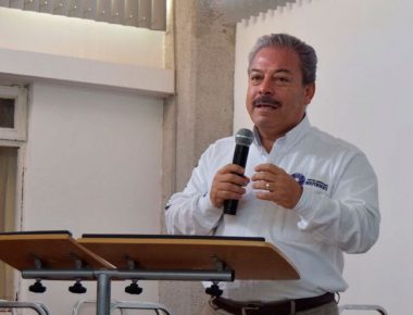 A días de la contienda electoral, Buenrostro presenta sus propuestas en foro del ITESM