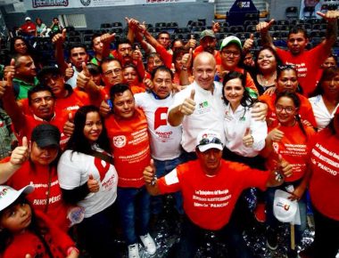 Cierra campaña Pancho Pérez en el Arteaga