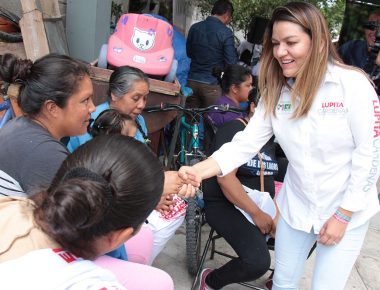 Lupita Cárdenas se compromete con marquesinos a legislar en beneficio del deporte