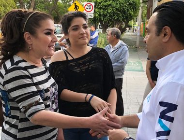 Recorre Luis Nava colonias de la capital, lleva propuestas de seguridad
