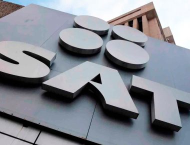 SAT se niega a revelar a qué empresas condona impuestos