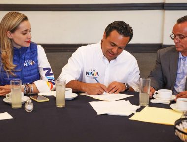 Todas las colonias del Municipio con todos los servicios: Luis Nava