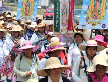 Peregrinos salen rumbo a la Basílica