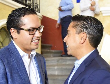 Josué Guerrero y Roberto Sosa se reunen para acordar transición en Corregidora