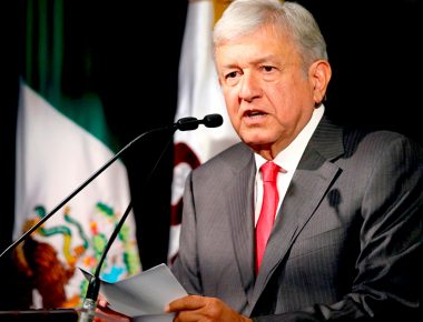 AMLO presenta a su Coordinador de asesores