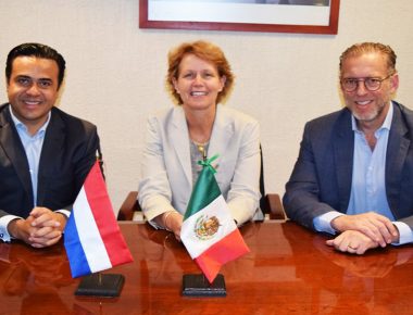 Se reúne Luis Nava con Embajadora de los Países Bajos y titular de Sedesu