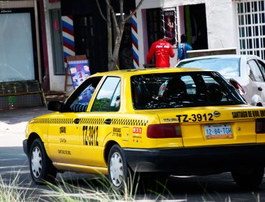 Taxímetros y botones de pánico en casi cinco mil taxis