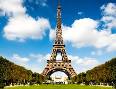 Torre Eiffel reabre tras huelga de personal