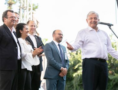 Crea AMLO y Francisco Domínguez estrategias contra pobreza en Querétaro