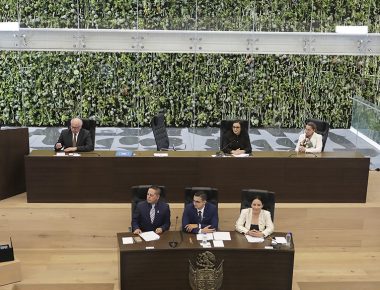 Cumple Francisco Domínguez mitad de su gobierno