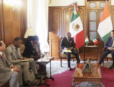 Recibe el Gobernador al embajador de Costa de Marfil