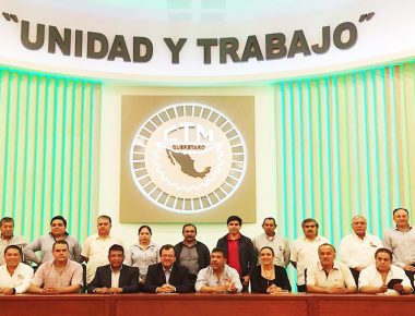 Se reúnen diputados de Morena con CTM