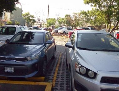 Ley de gratuidad de estacionamientos sigue vigente en la capital