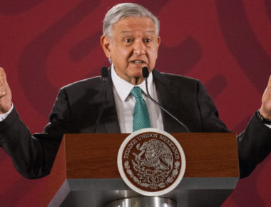 AMLO presenta fecha para consulta ciudadana en la que continúa o finaliza su mandato