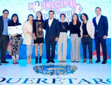 Jóvenes queretanos reciben el Premio Municipal de la Juventud 2019