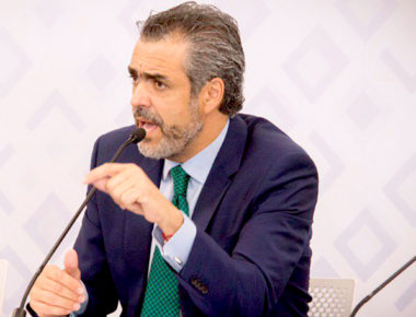 Secretaría del Trabajo informa ante diputados actividades del último año