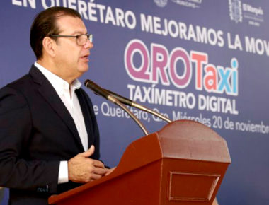 El IQT presenta el taxímetro Digital Qro Taxi