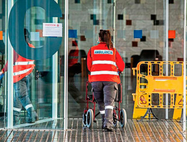 Mueren por Covid-19 en un solo día más de 765 personas en España