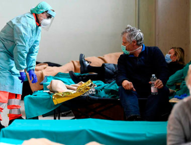 Mueren en Italia casi 800 personas por coronavirus en un día