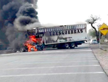 Bloqueos e incendios alarman a población de Celaya