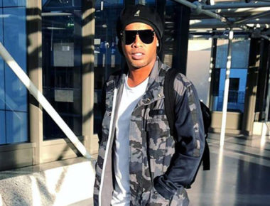 Conceden prisión domiciliaria a Ronaldinho