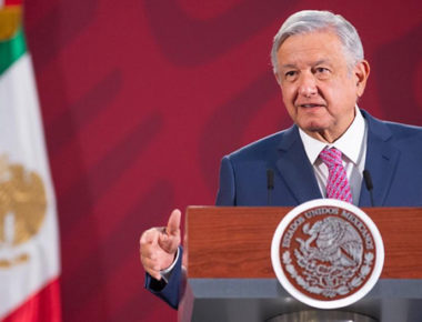 AMLO anuncia recorte de salario a altos funcionarios