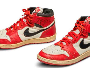 Tenis de Michel Jordan rompen récord en subasta por más de 500 mil dólares